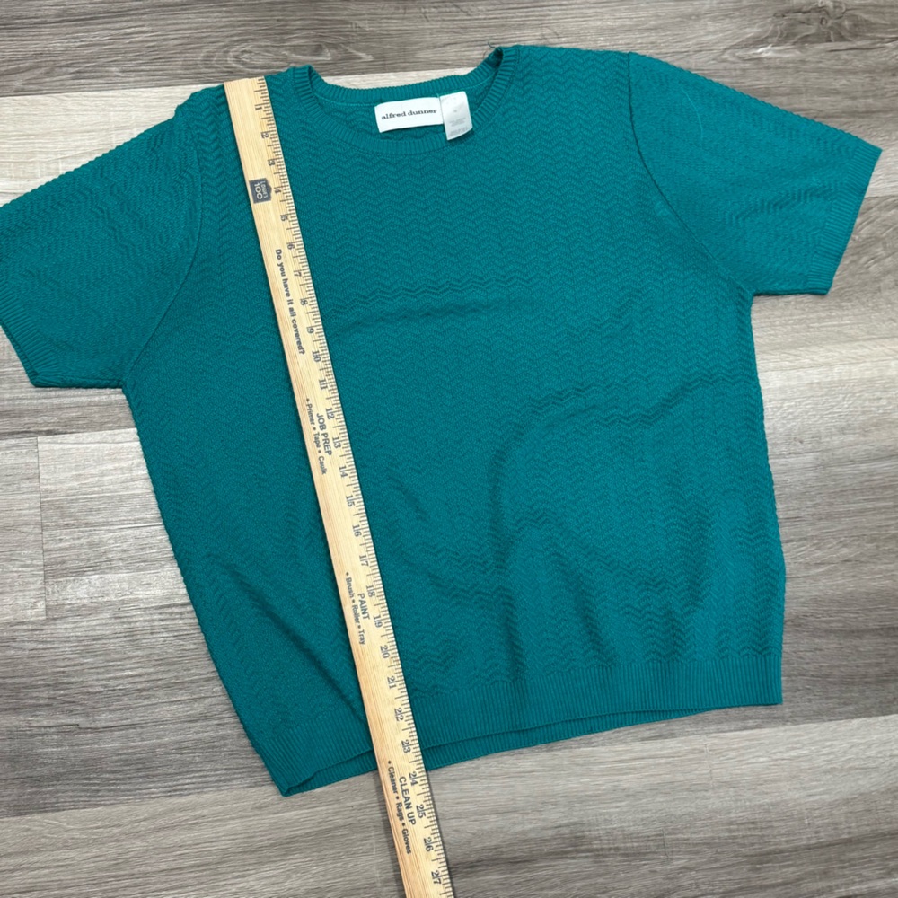 ✨ Pop of Color, Everyday Chic ✨
Alfred Dunner Teal Blouse – Size Medium - Picture 7 of 8